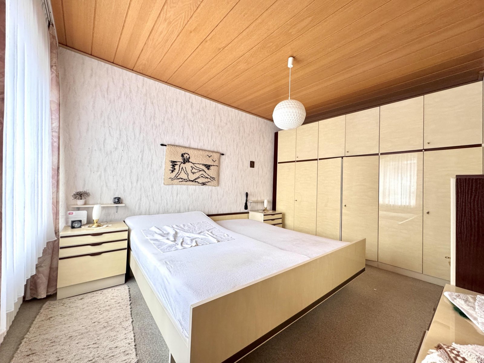 Elternschlafzimmer (EG)