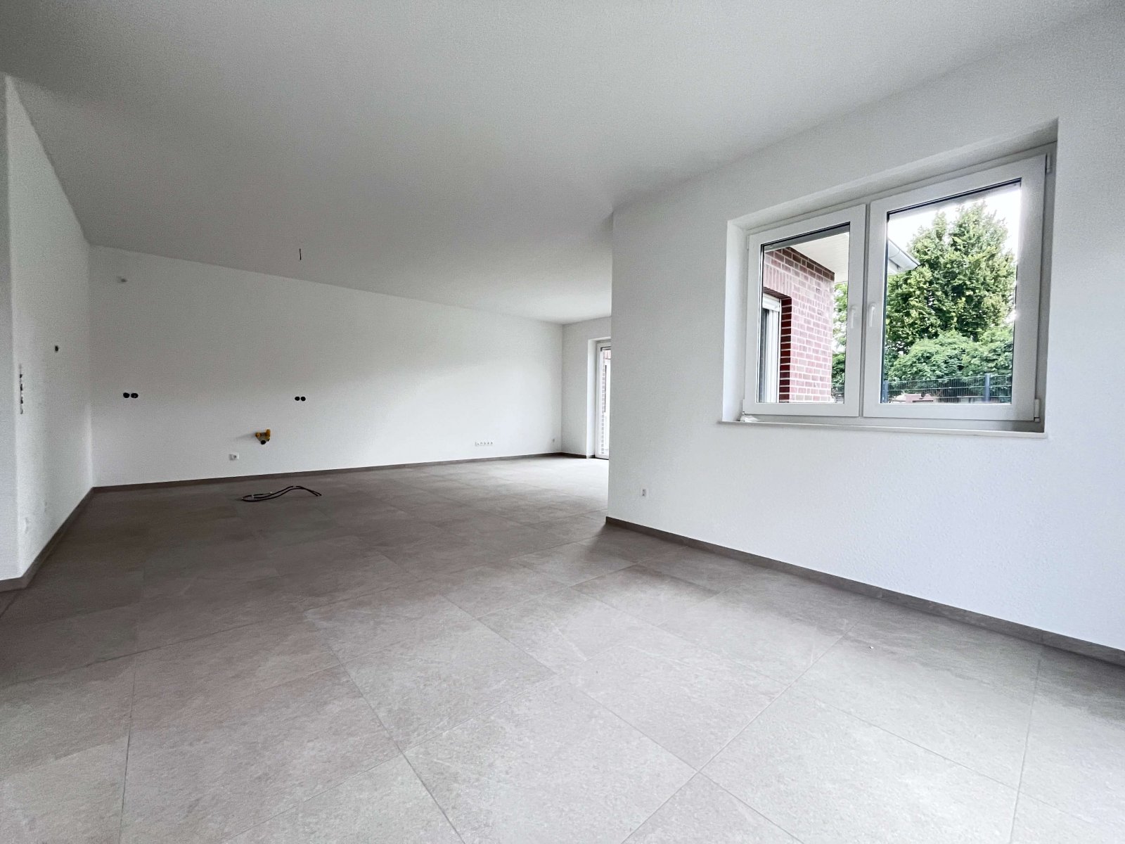 Wohnzimmer mit Küche