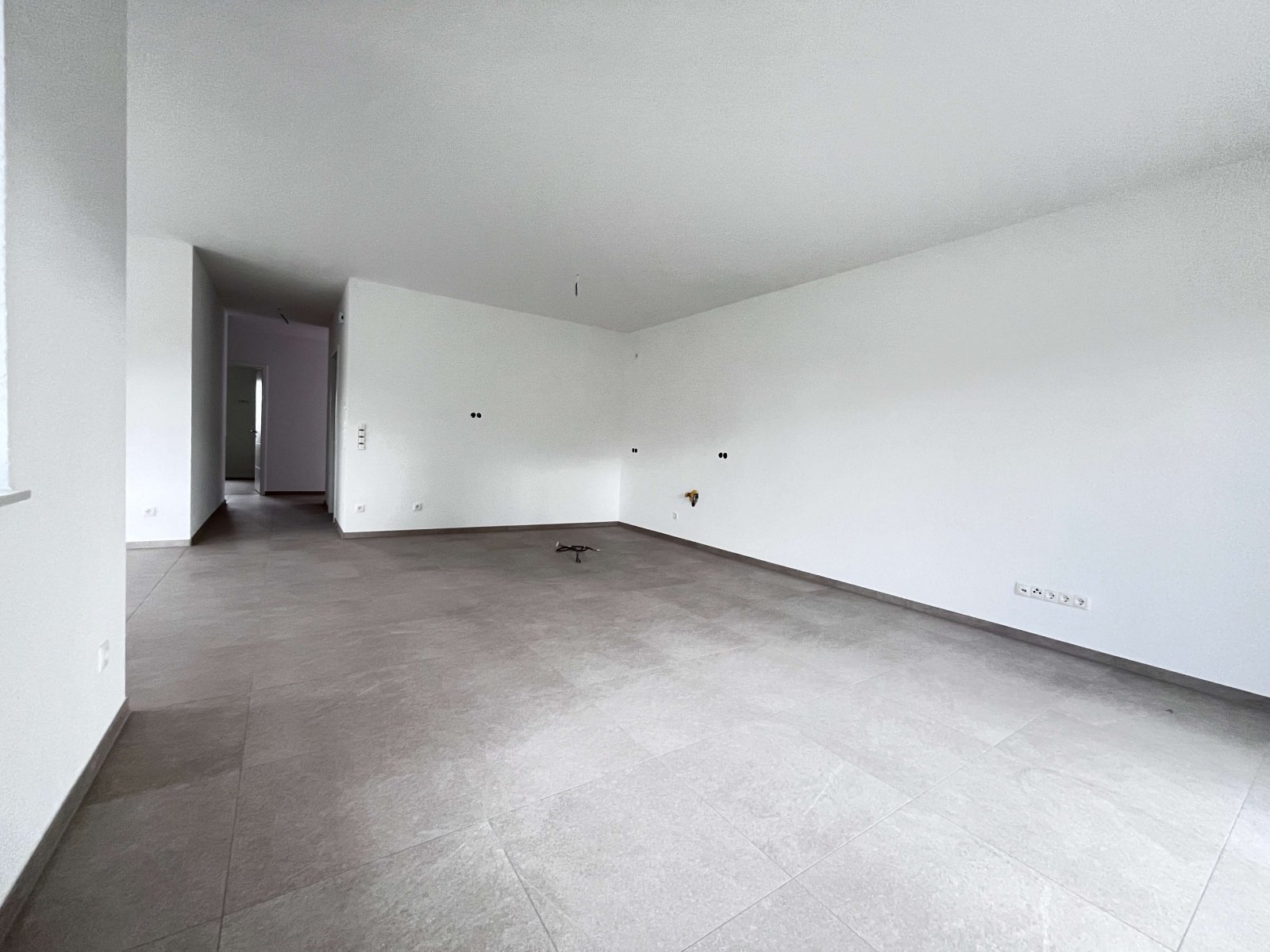 Wohnzimmer mit Küche