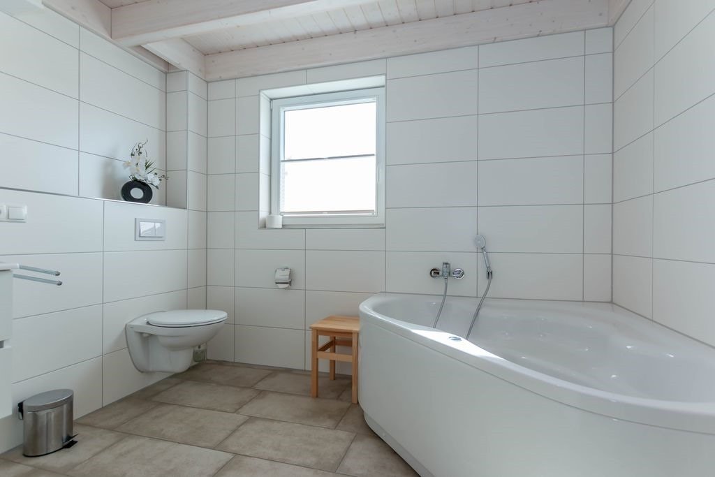 Badezimmer HANNA 86