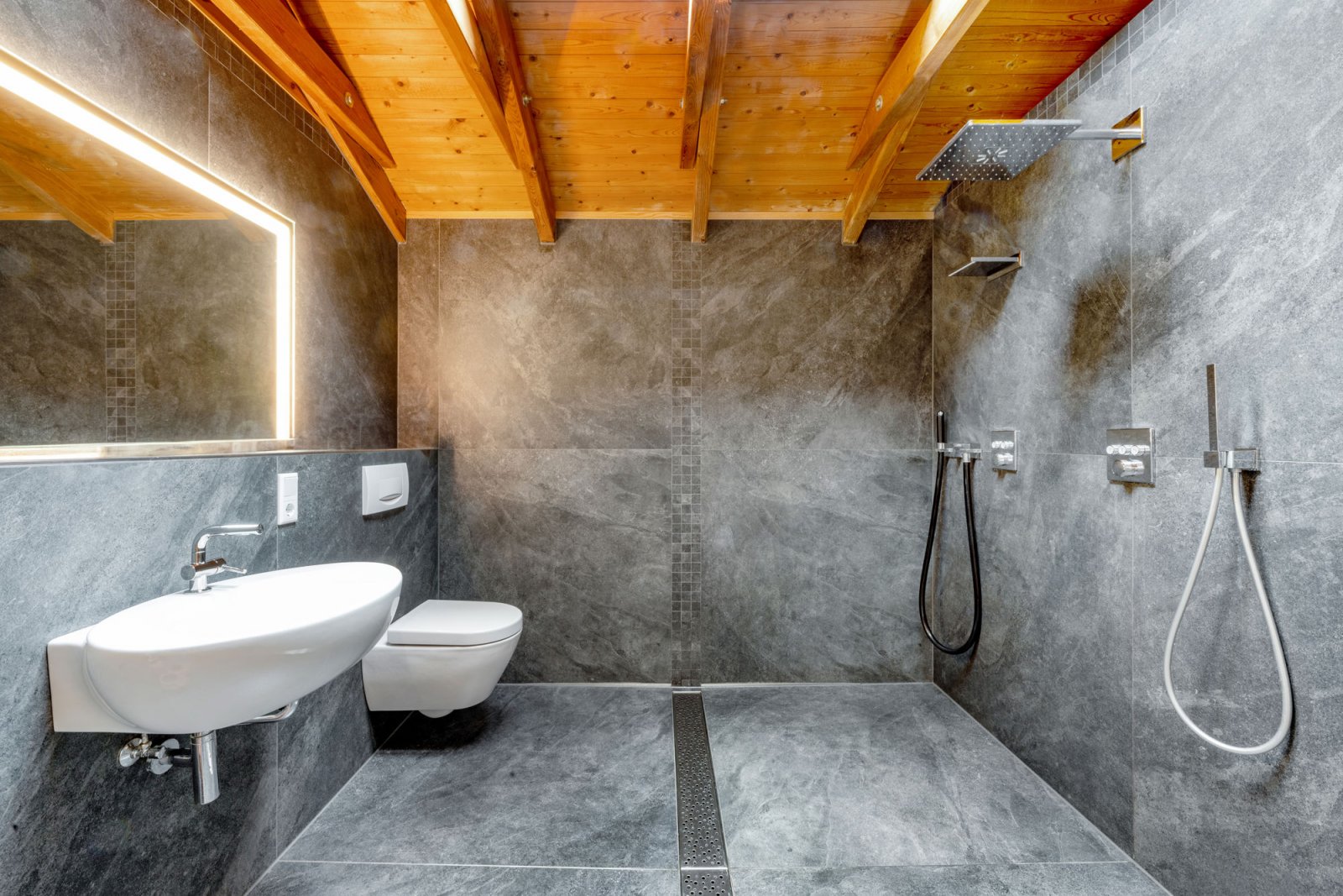 SPA-Bereich Sauna/Dusche - rechter Flügel