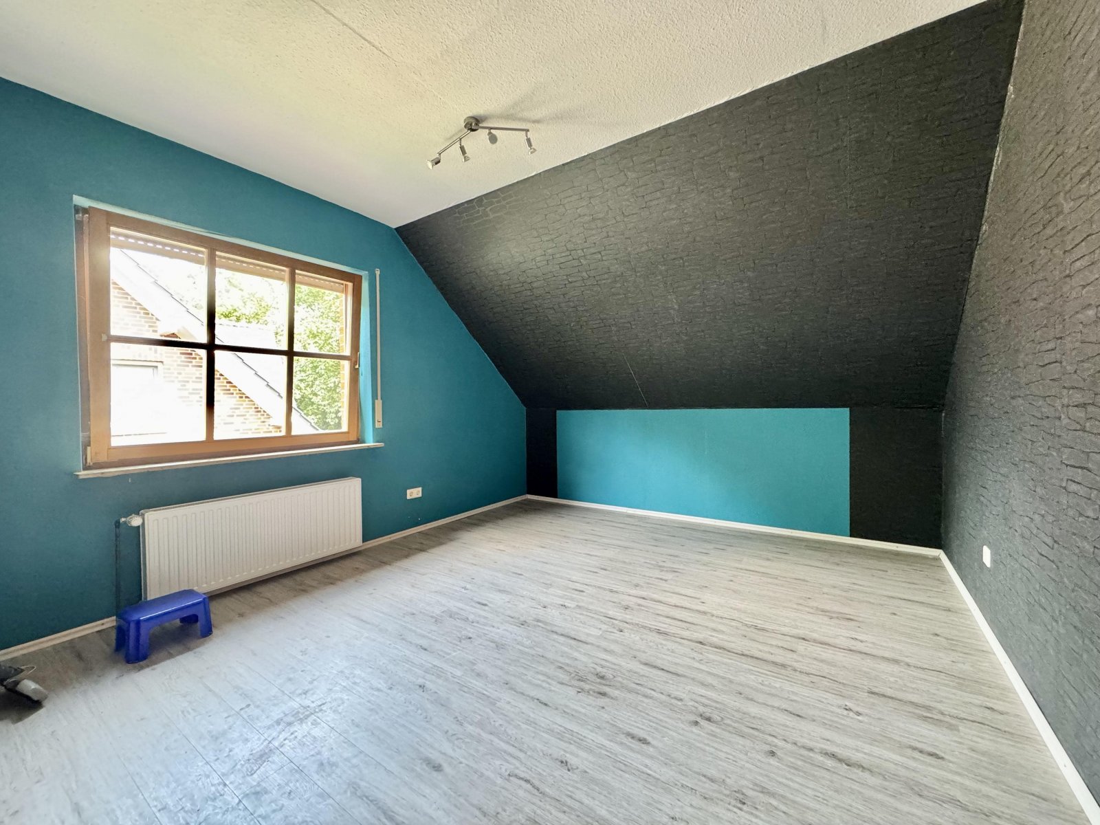 Schlafzimmer OG, Kind