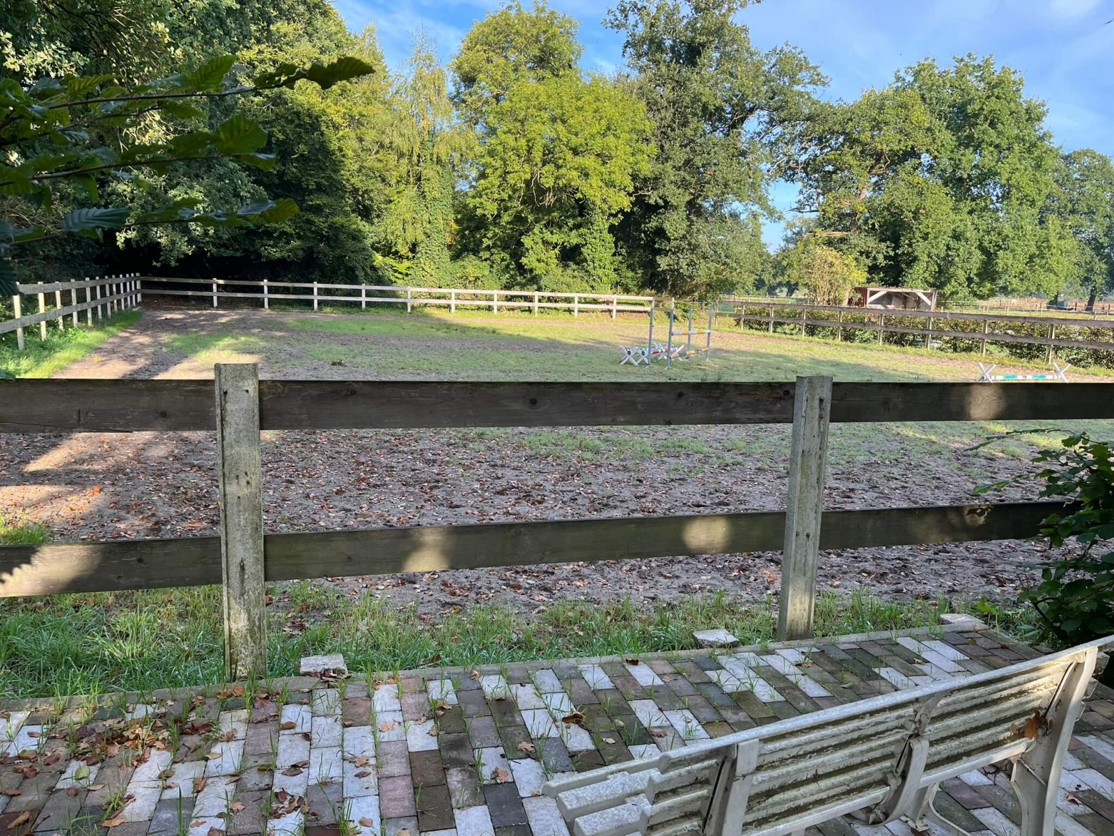 Außenreitplatz 50x30 m