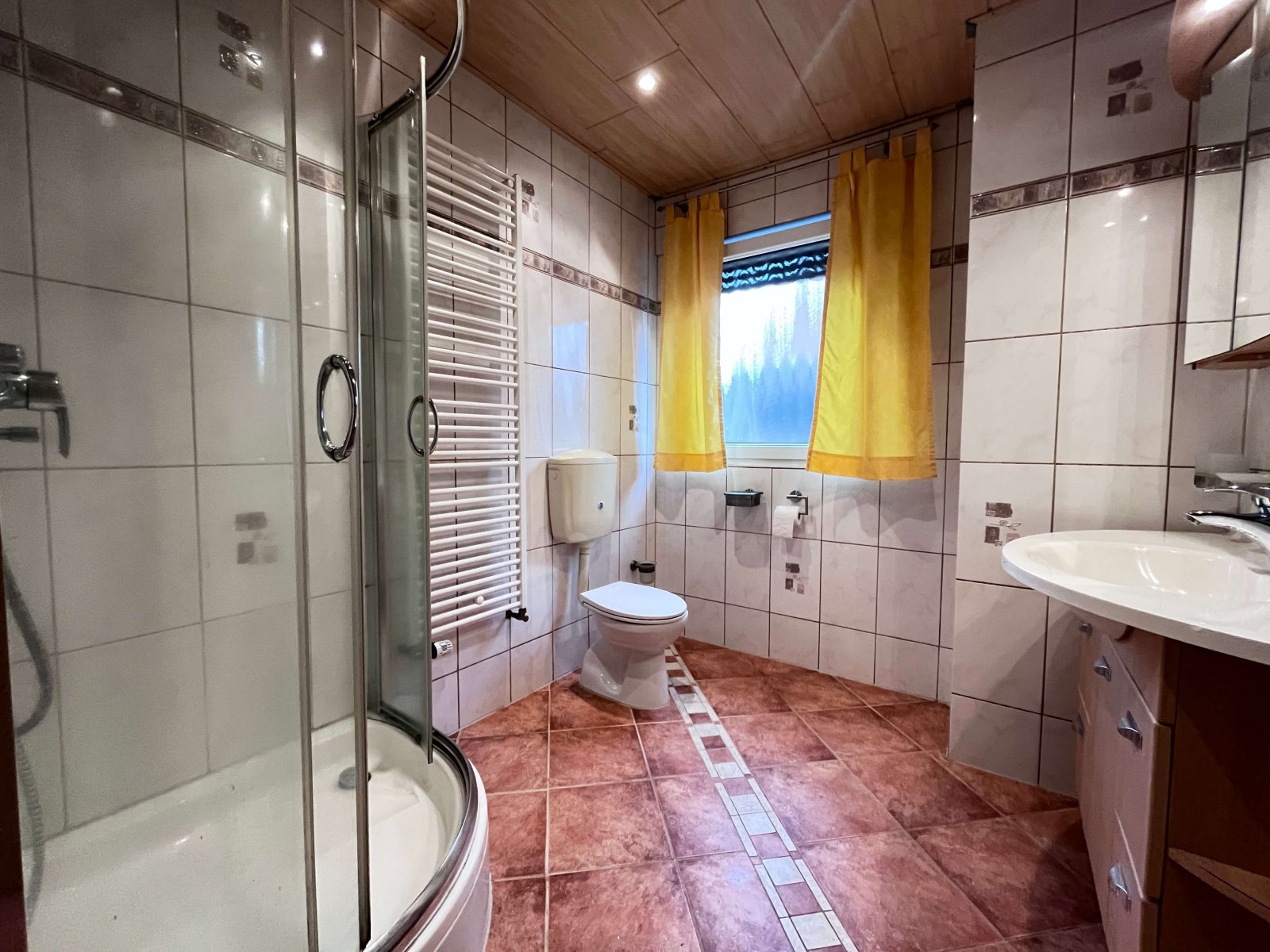 Badezimmer EG