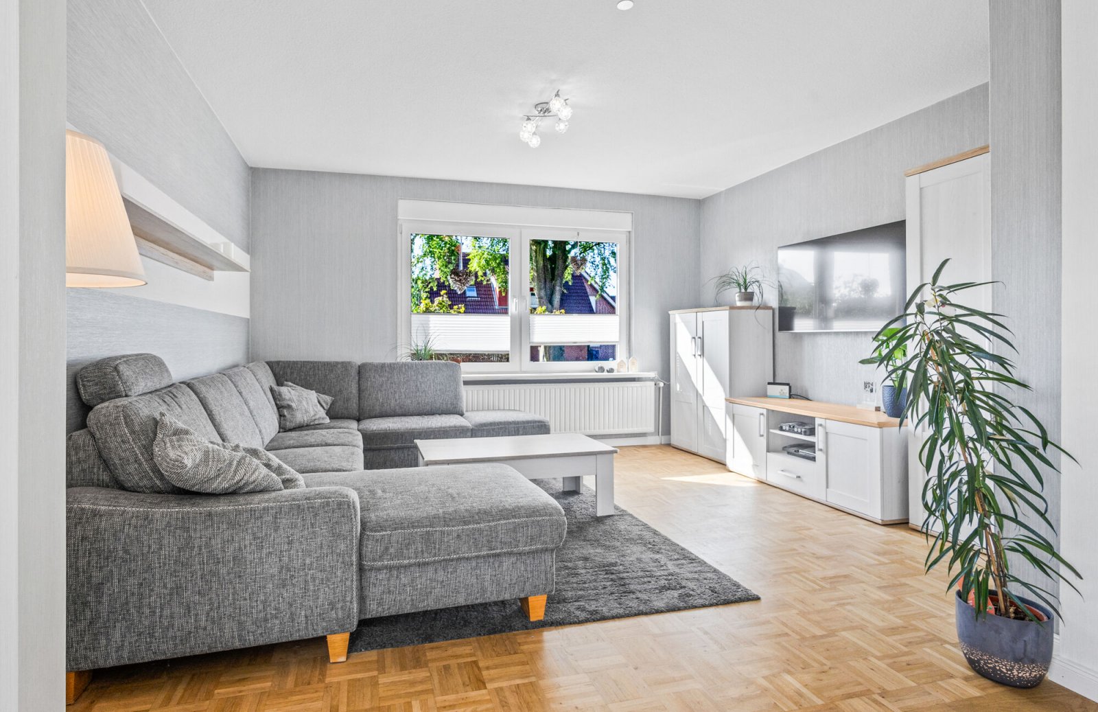 Wohn- und Esszimmer