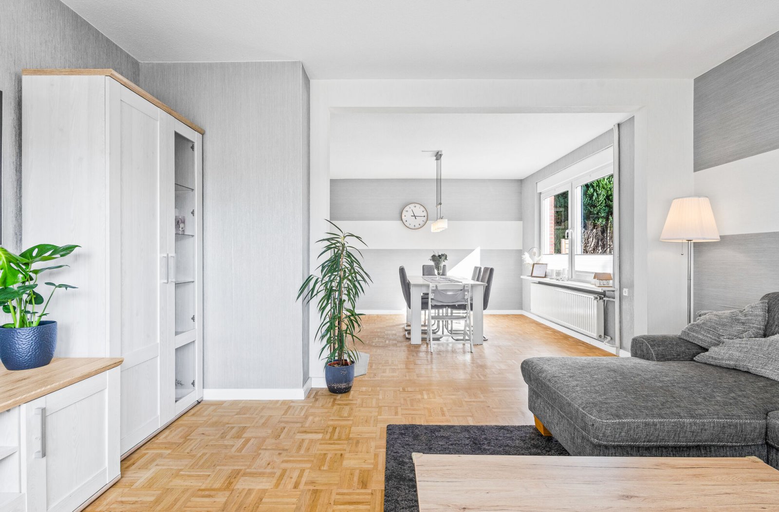 Wohn- und Esszimmer