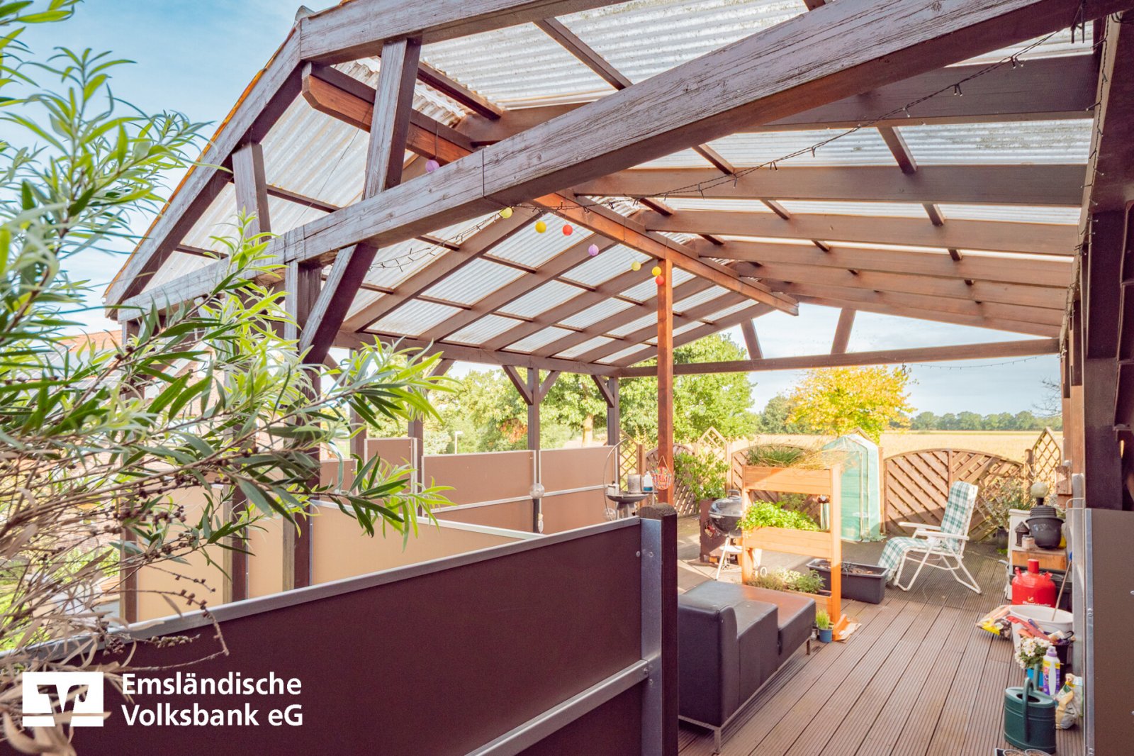 Überdachte Dachterrasse