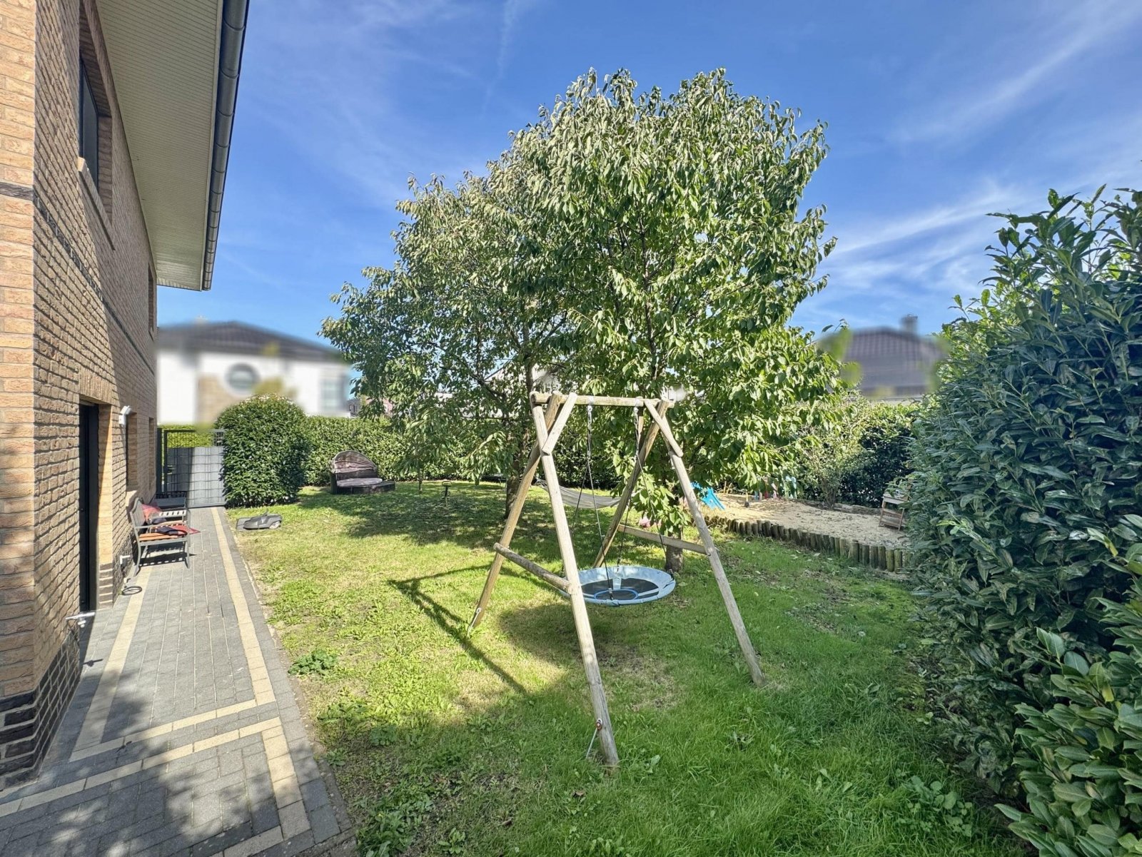 Garten seitlich