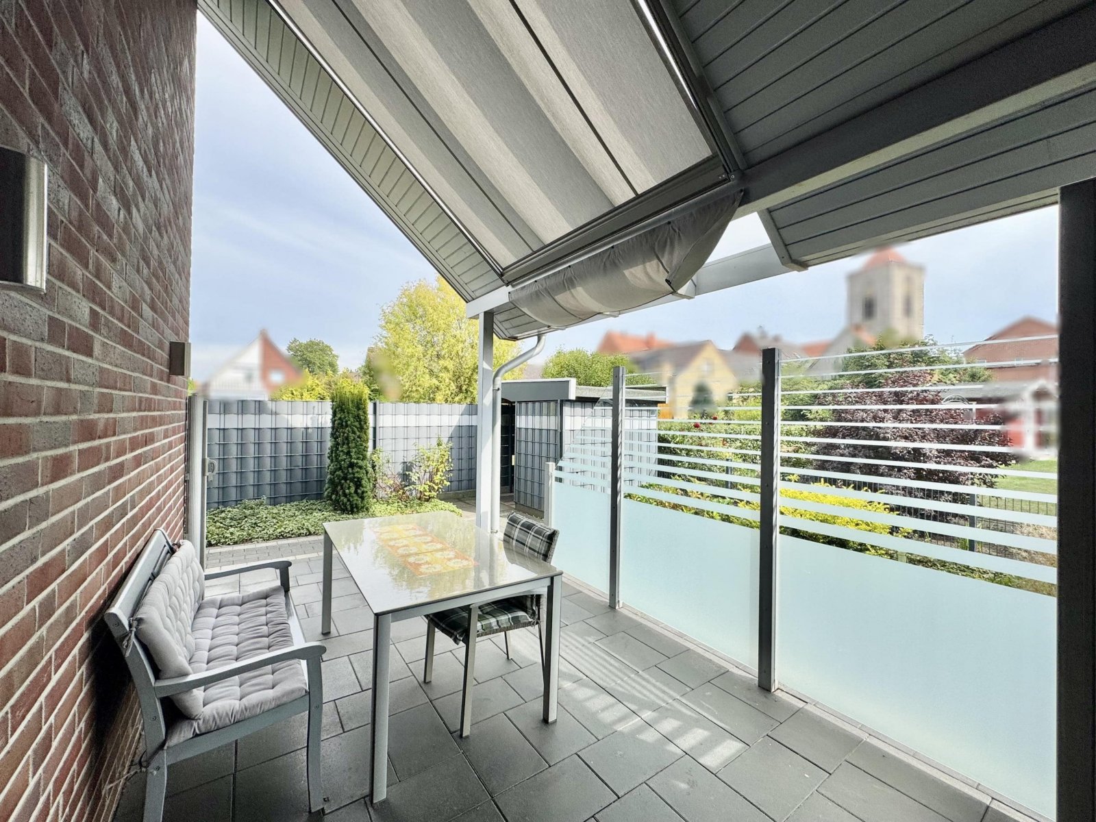 überdachte Terrasse