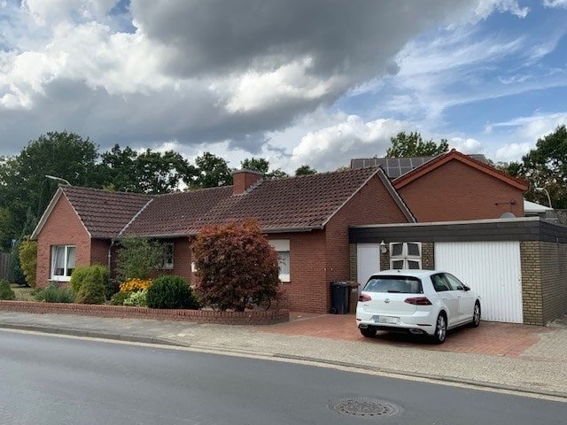 Straßenansicht