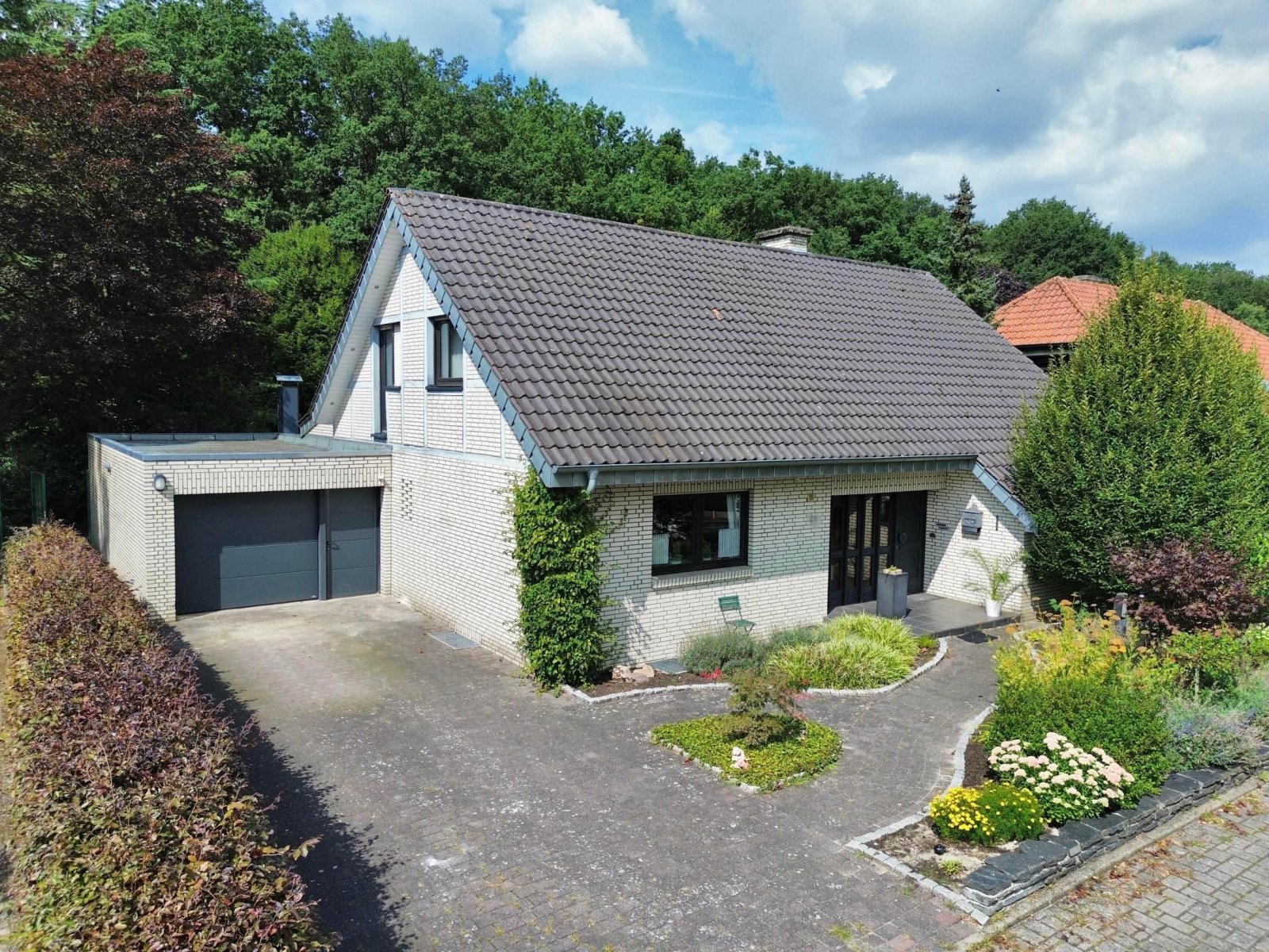 Wietmarschen: Großzügiges Einfamilienhaus am Waldrand von Wietmarschen  Wietmarschen: Großzügiges Einfamilienhaus am Waldrand von Wietmarschen