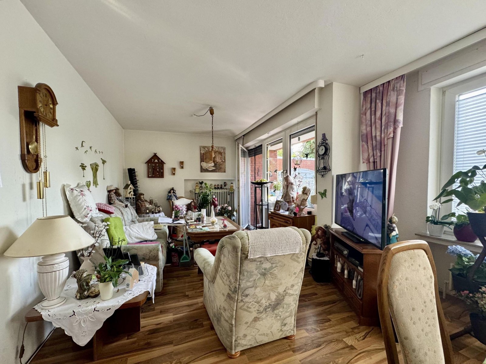 Wohnzimmer EG links