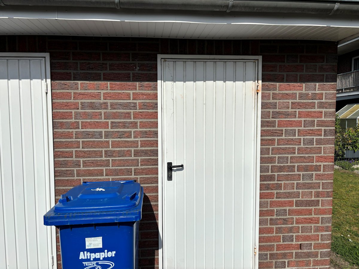 zugehöriger Außenabstellraum zugehöriger Außenabstellraum