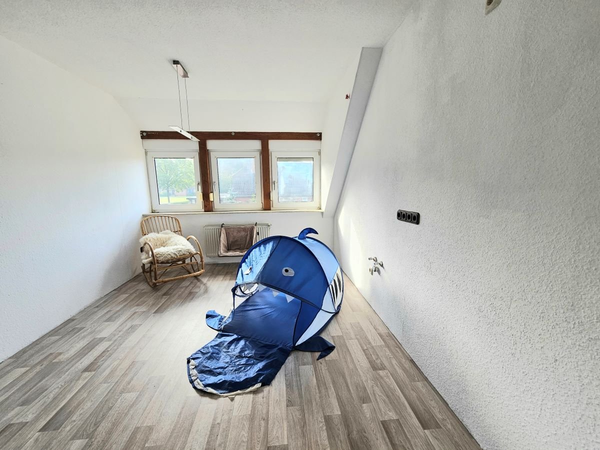Gästezimmer / Arbeitszimmer (Küchenanschlüsse vorhanden)