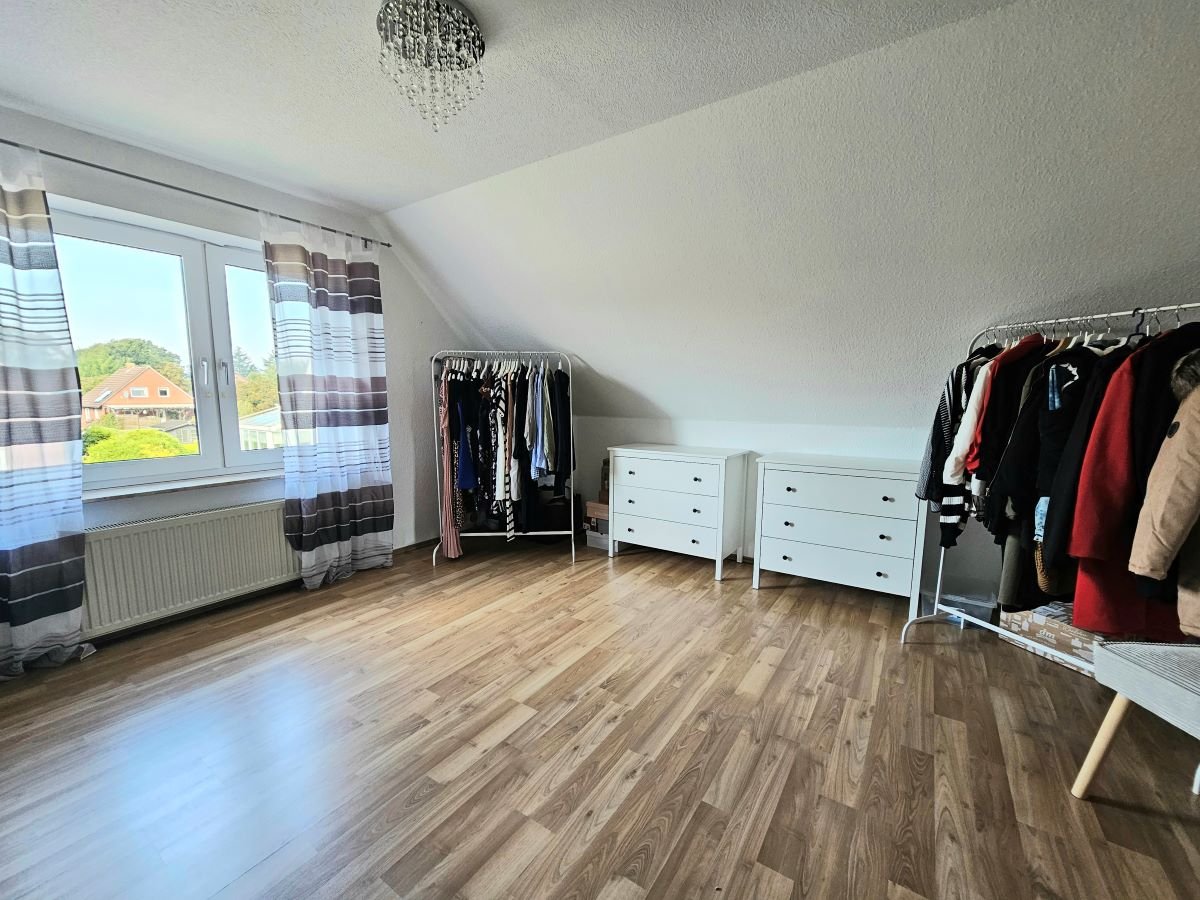 Kinderzimmer / Ankleide