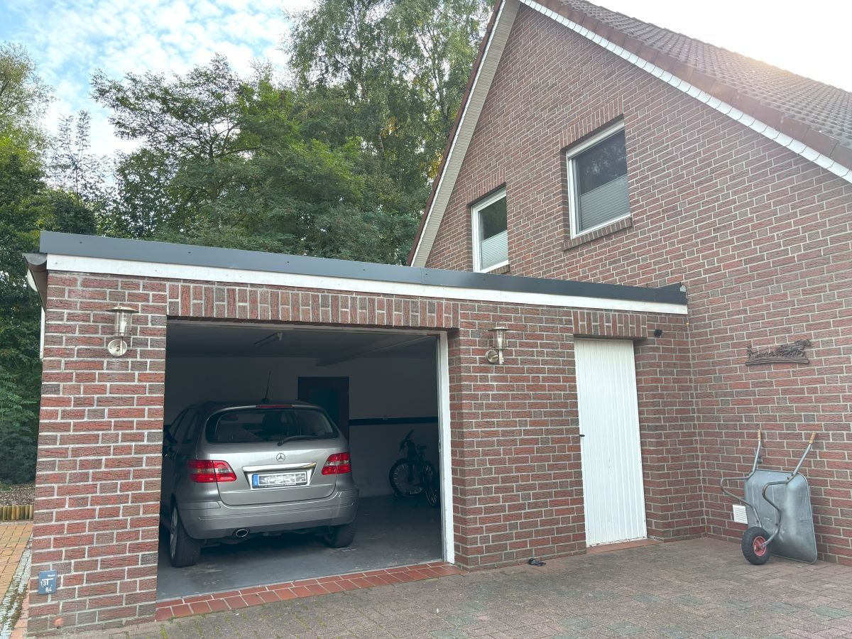 geräumige Garage