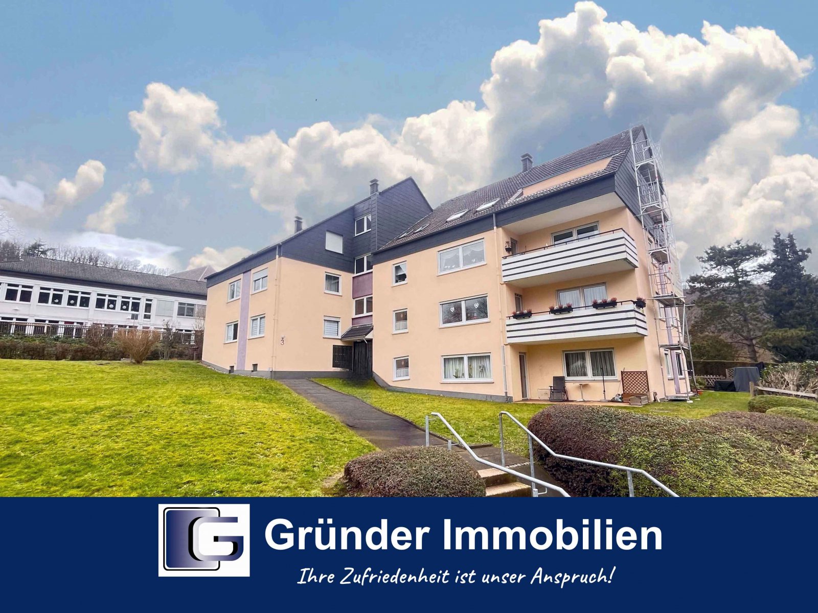 Nachrodt-Wiblingwerde: Top gepflegtes Mehrfamilienhaus 14 WE – Kapitalanlage inkl. möglichem Baugrundstück  Nachrodt-Wiblingwerde: Top gepflegtes Mehrfamilienhaus 14 WE – Kapitalanlage inkl. möglichem Baugrundstück