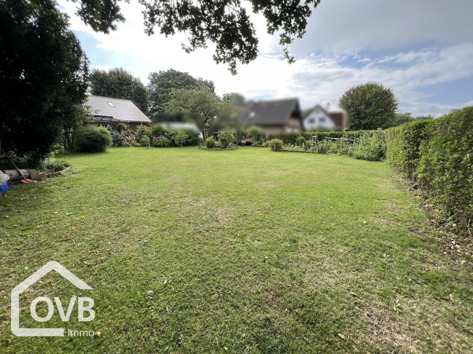 Grundstück Grundstück