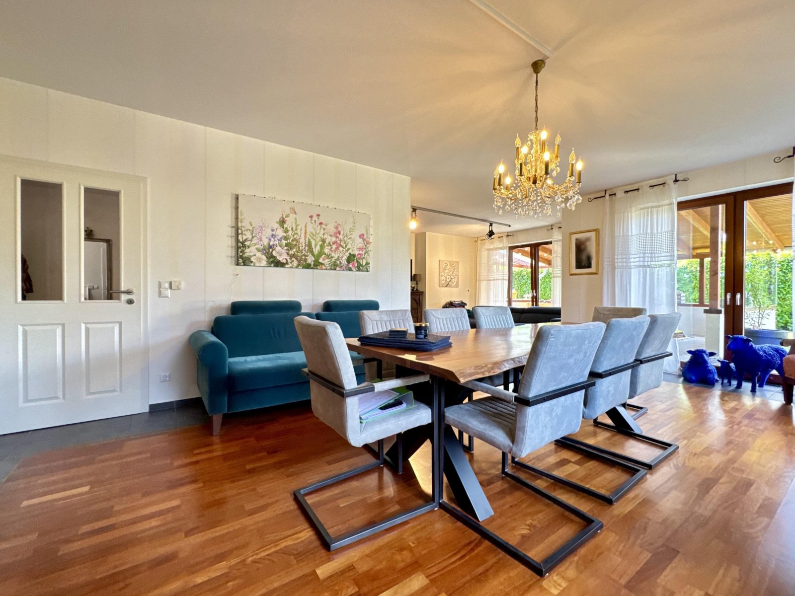 Wohn- und Esszimmer Wohn- und Esszimmer