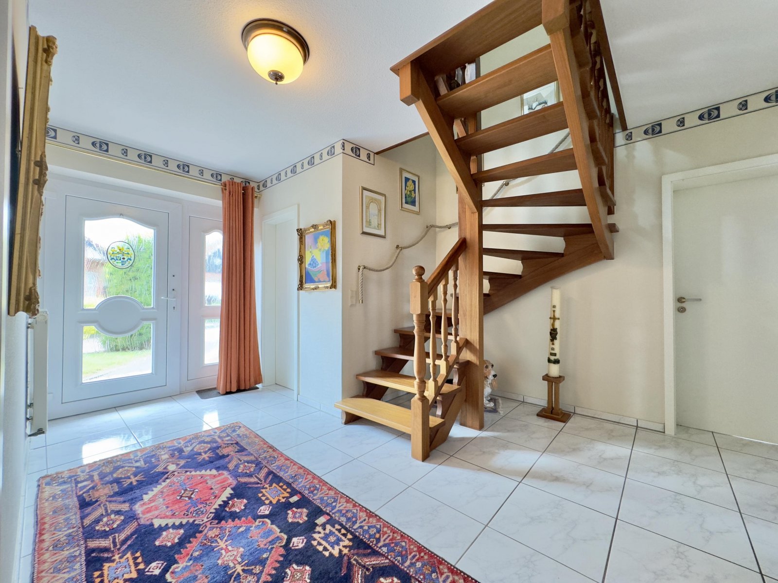 Flur / Eingangsbereich Flur / Eingangsbereich