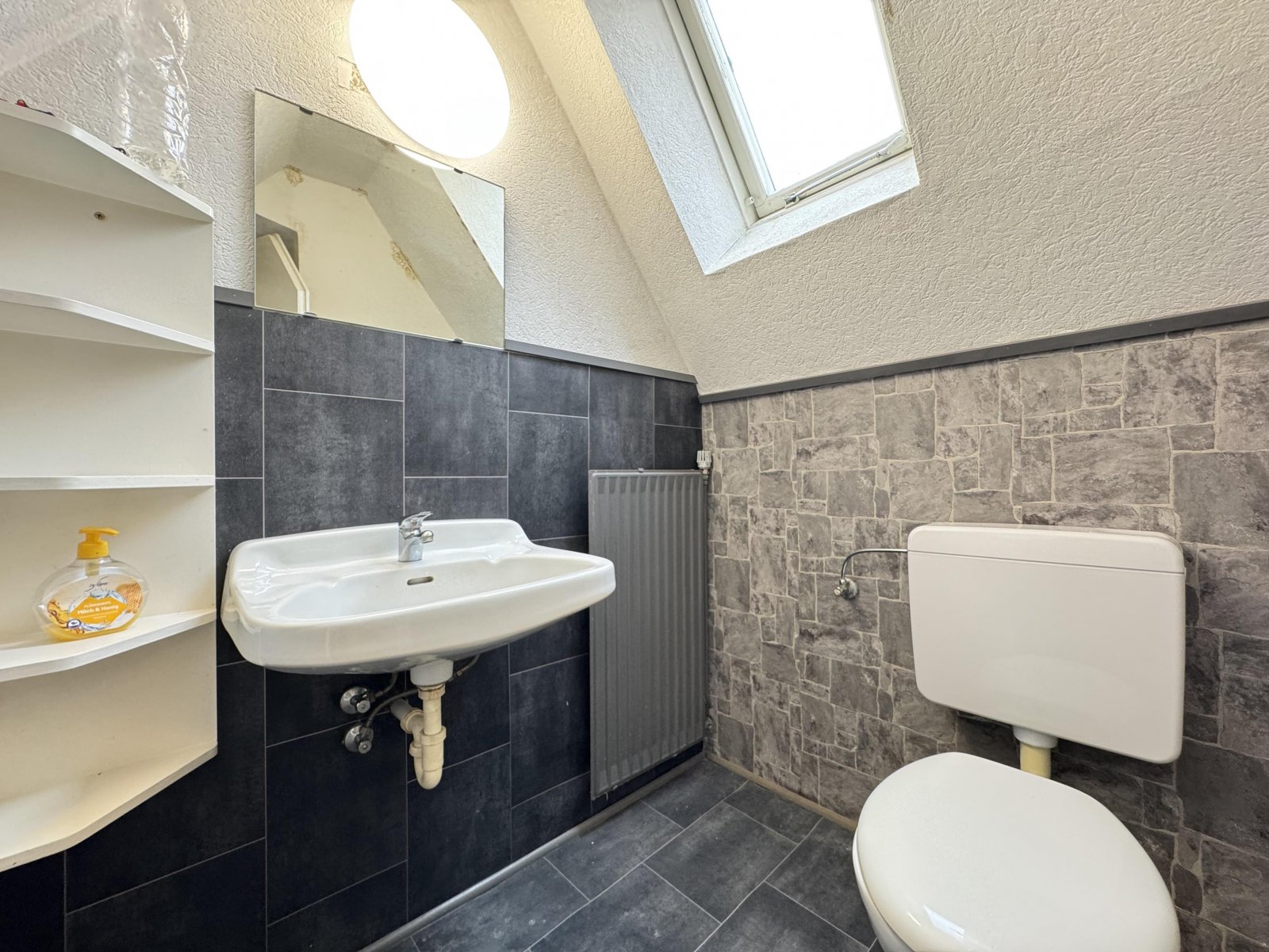 WC Dachgeschoss WC Dachgeschoss