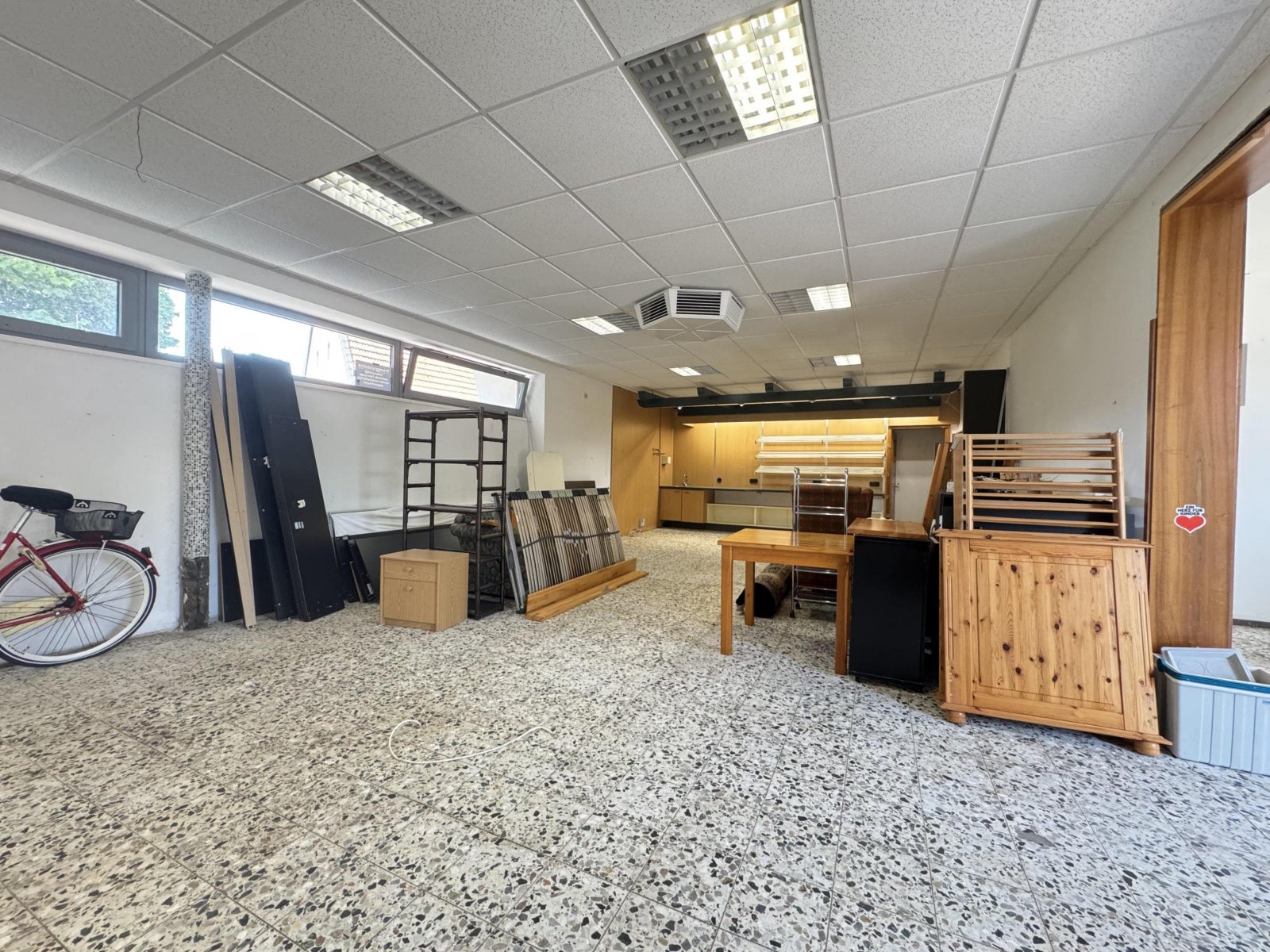 Laden/Gewerbe Laden/Gewerbe