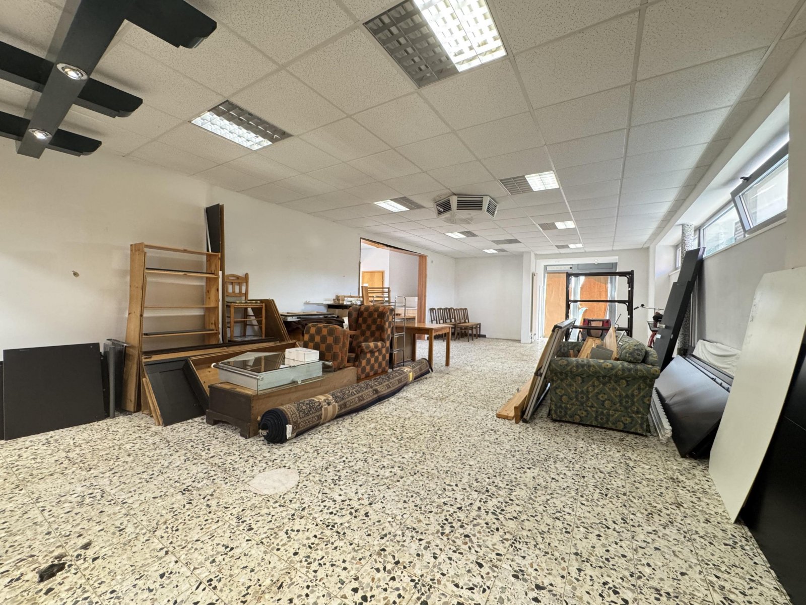 Laden/Gewerbe Laden/Gewerbe