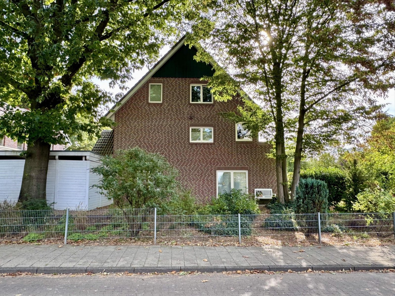 seitliche Ansicht seitliche Ansicht