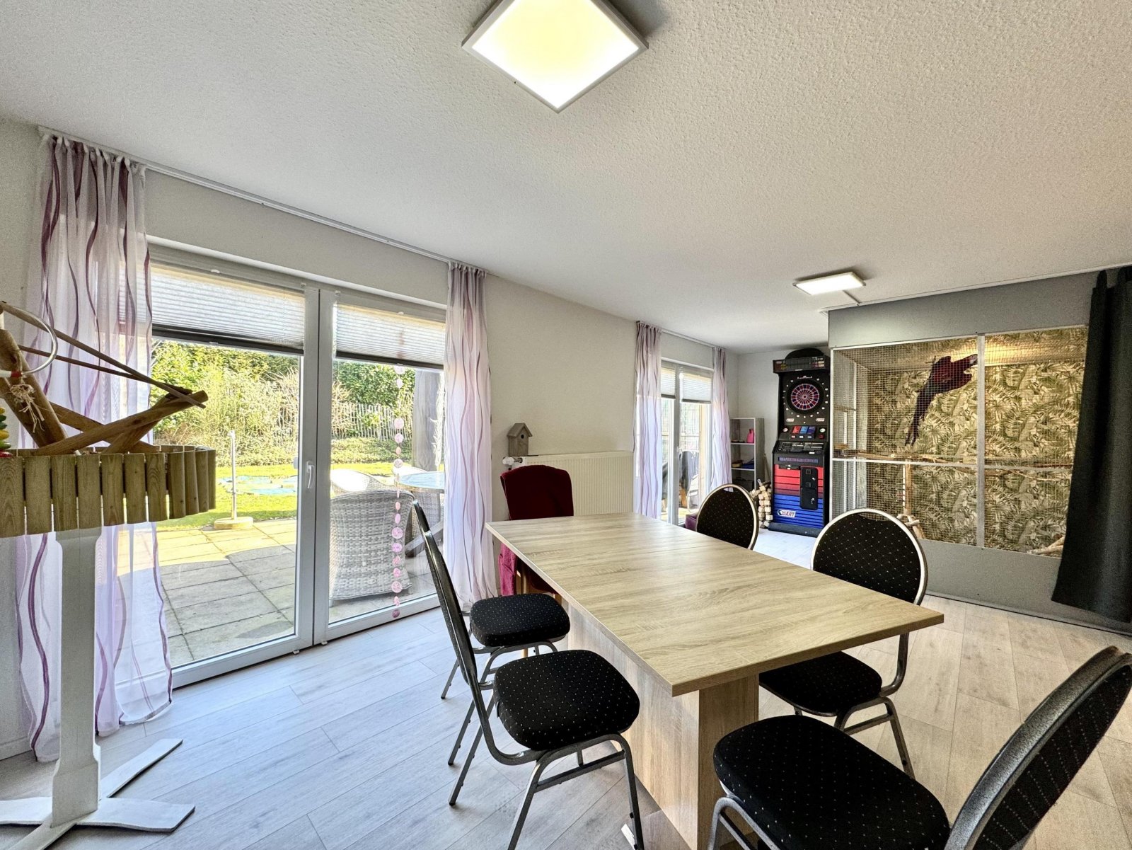 Wohn-/Esszimmer Wohn-/Esszimmer