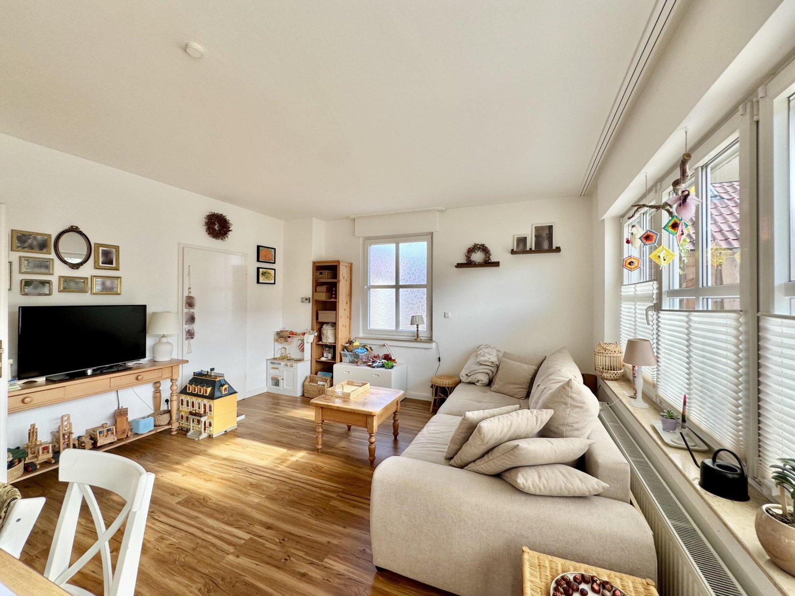 Wohn-/Esszimmer Wohn-/Esszimmer