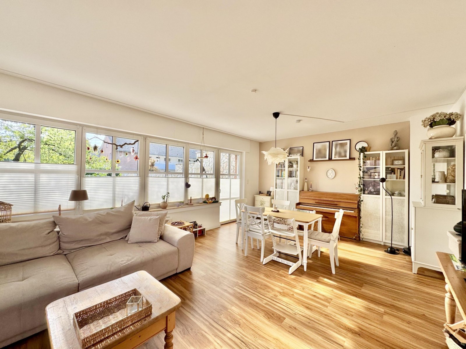 Wohn-/Esszimmer Wohn-/Esszimmer