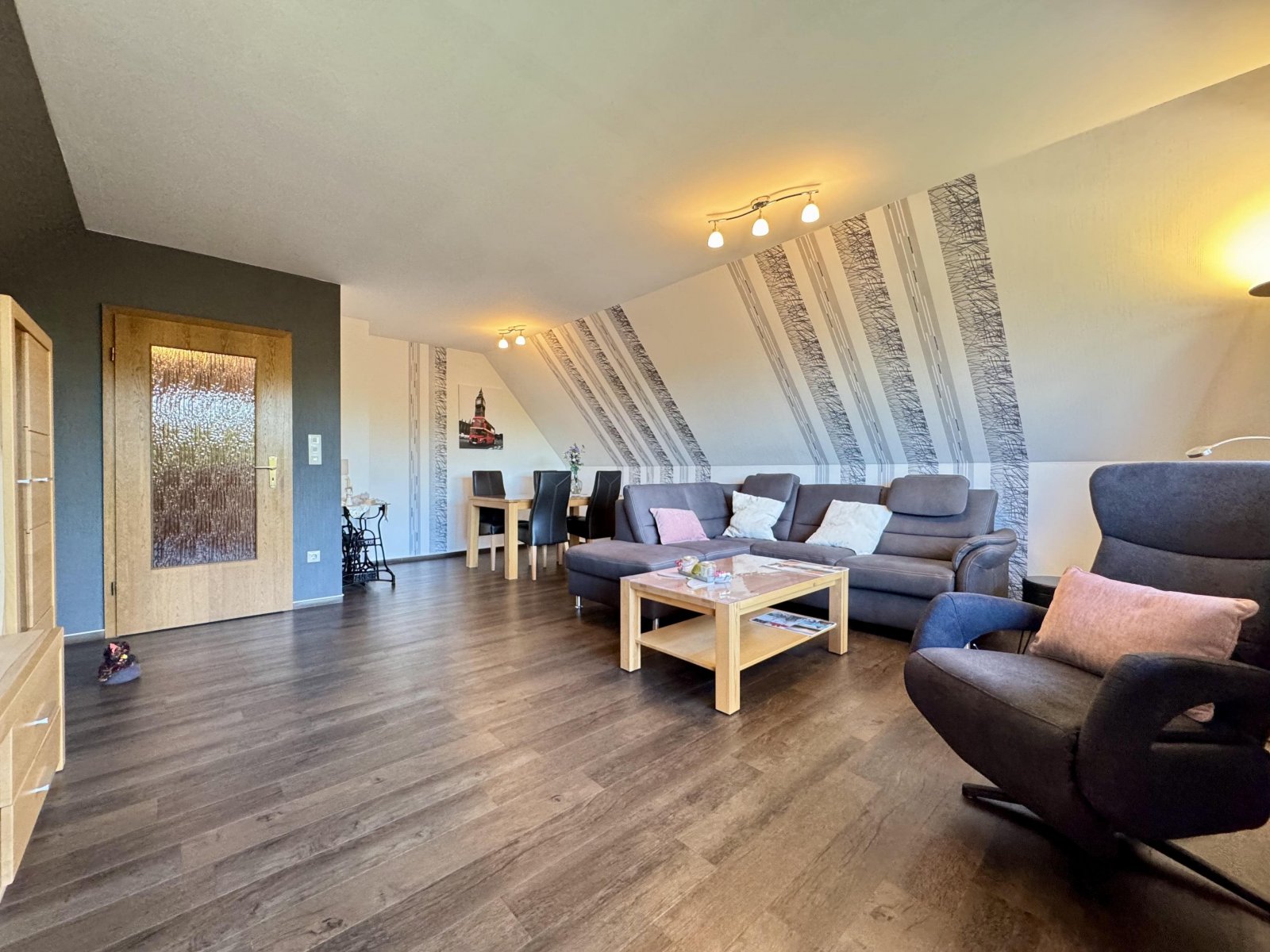 Wohnzimmer Dachgeschoss Wohnzimmer Dachgeschoss