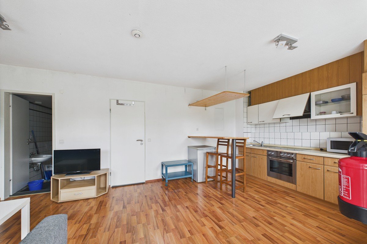 CAM03586G0-PR0056-STILL046 CAM03586G0-PR0056-STILL046