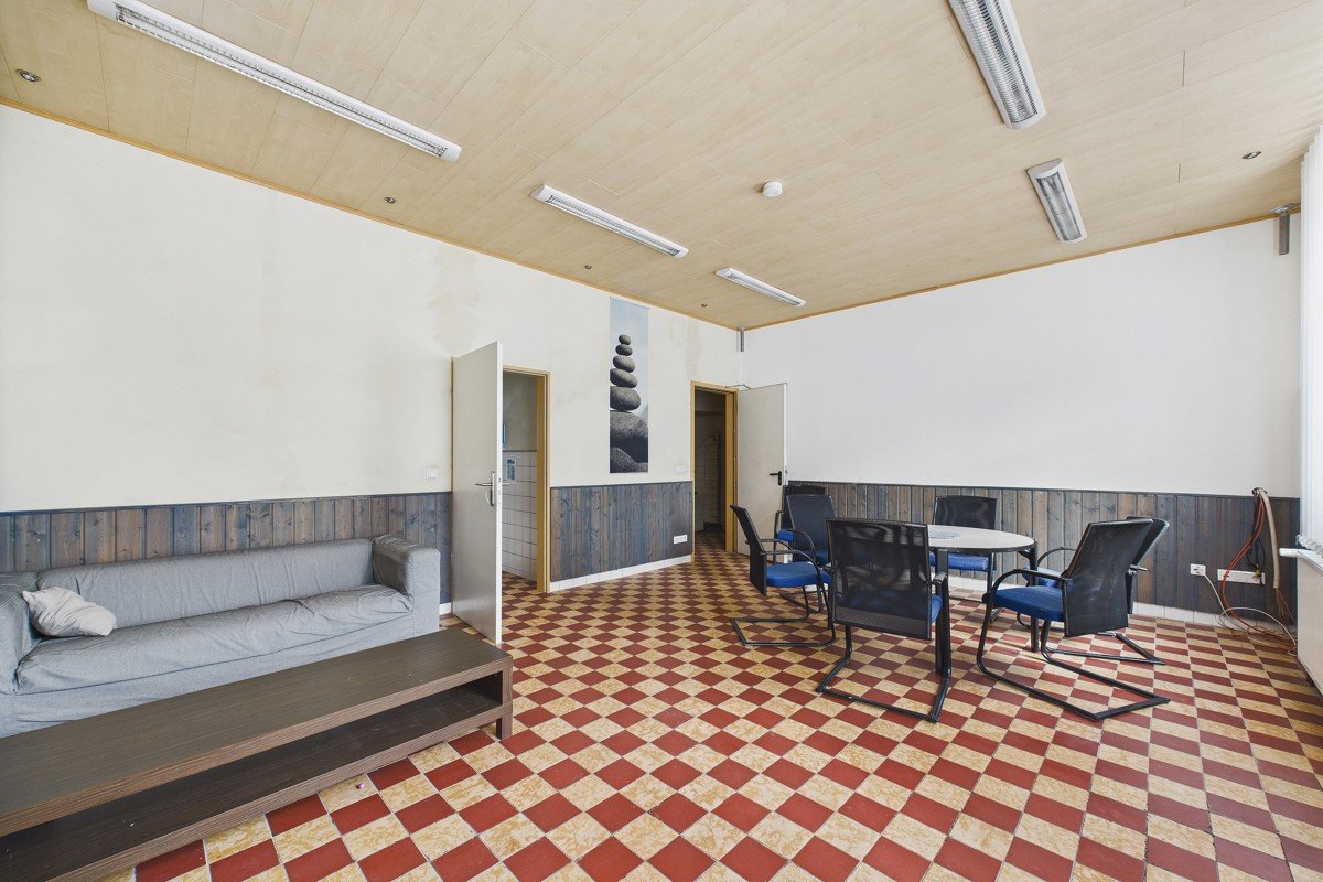 CAM03586G0-PR0056-STILL009 CAM03586G0-PR0056-STILL009