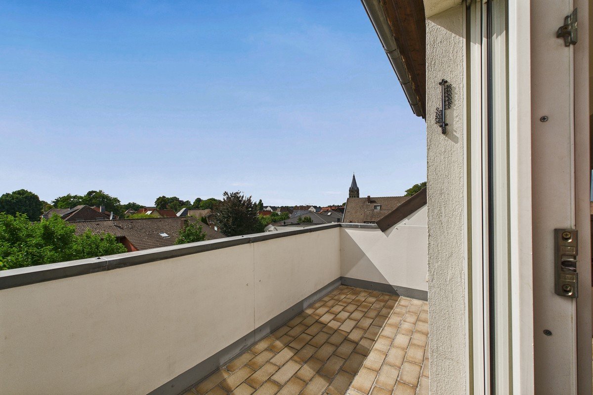 CAM03586G0-PR0057-STILL014 CAM03586G0-PR0057-STILL014