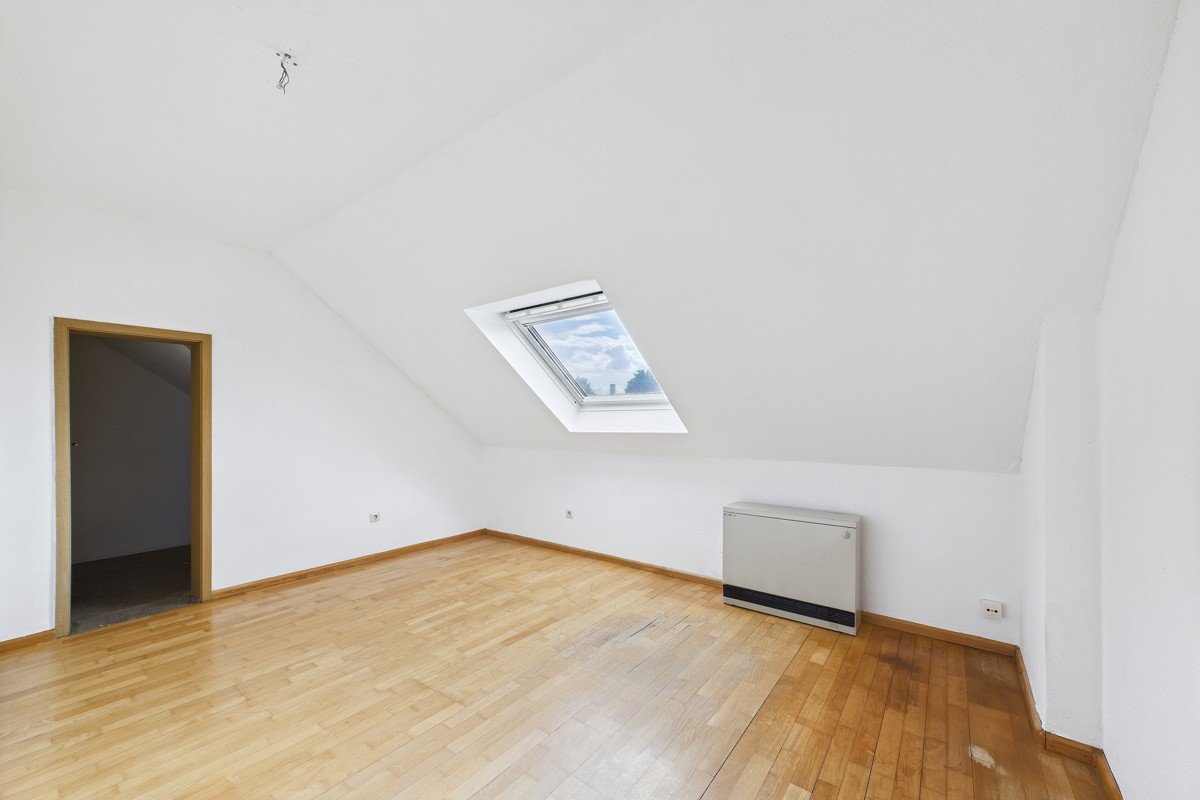 CAM03586G0-PR0057-STILL008 CAM03586G0-PR0057-STILL008