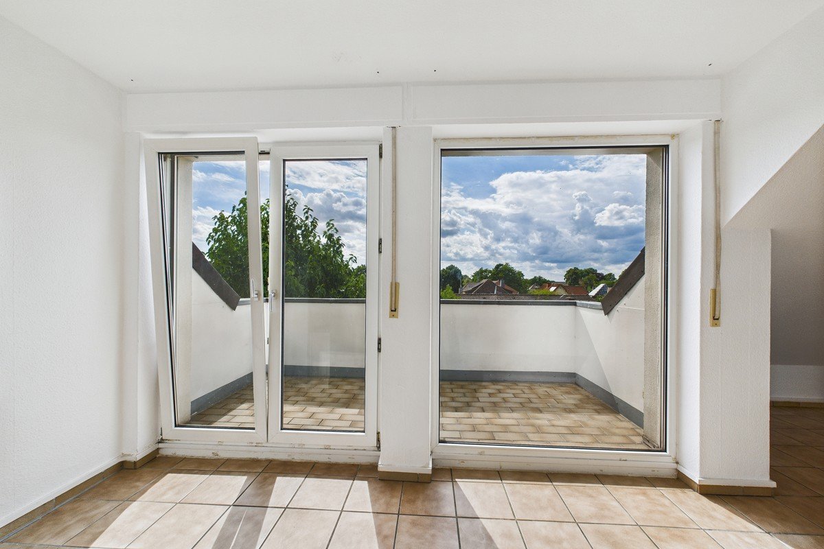 CAM03586G0-PR0057-STILL013 CAM03586G0-PR0057-STILL013