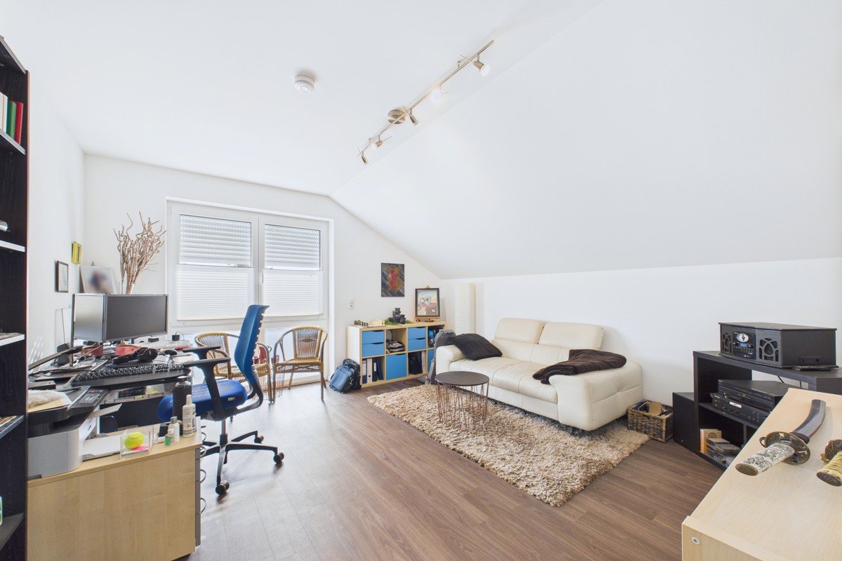 CAM03586G0-PR0051-STILL014