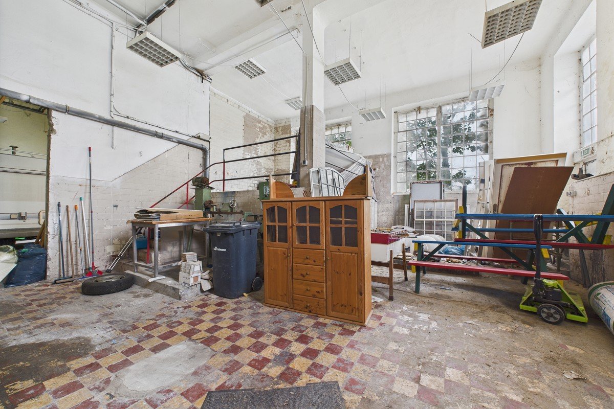 CAM03586G0-PR0056-STILL007