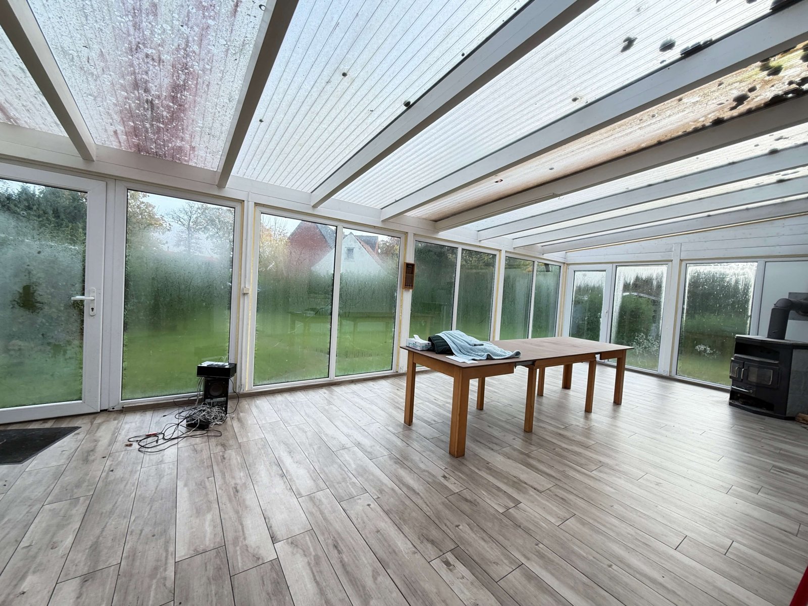 Sommergarten mit Kamin