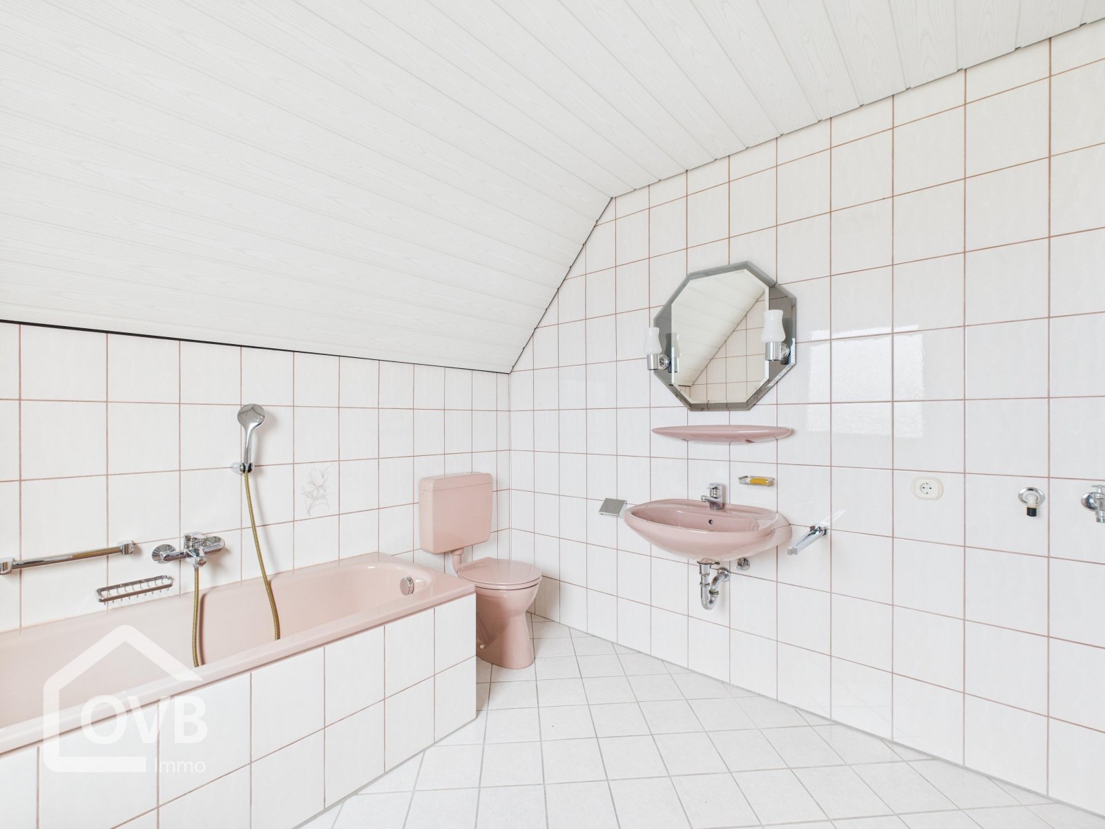 Badezimmer DG