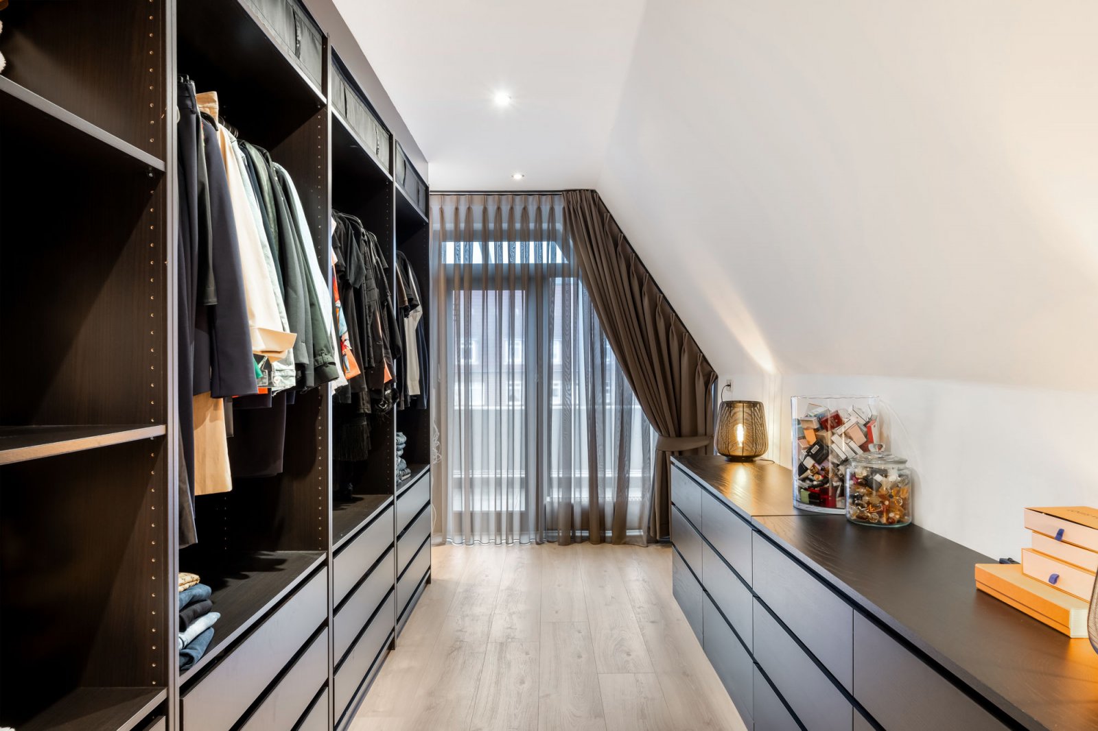 Ankleide Schlafen 1 - 2. OG Ankleide Schlafen 1 - 2. OG