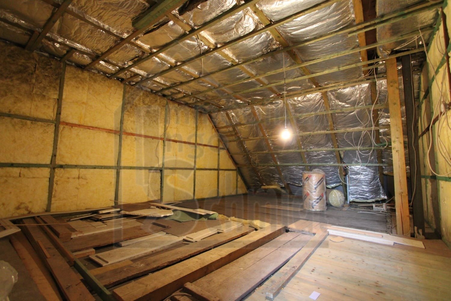 ausbaufähiger Raum vorne ausbaufähiger Raum vorne