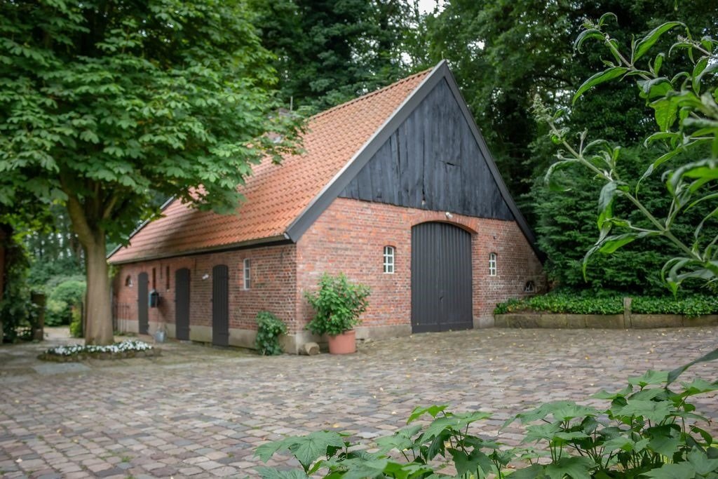 Nebengebäude Nebengebäude