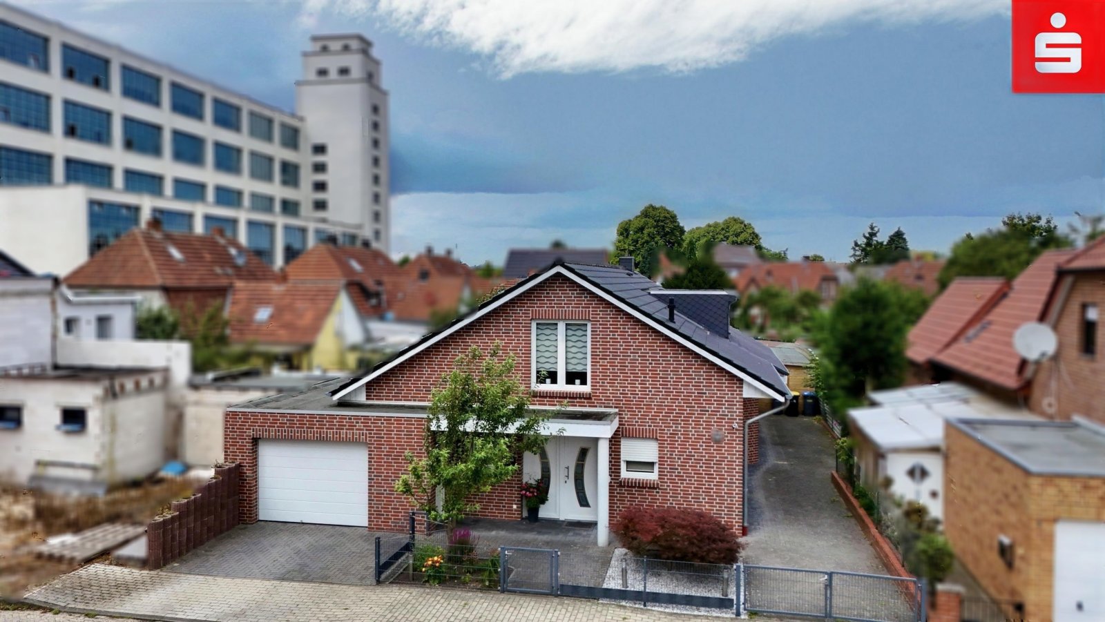 Nordhorn: Modernes & großzügiges Einfamilienhaus in Nordhorn (Innenstadtnähe) 