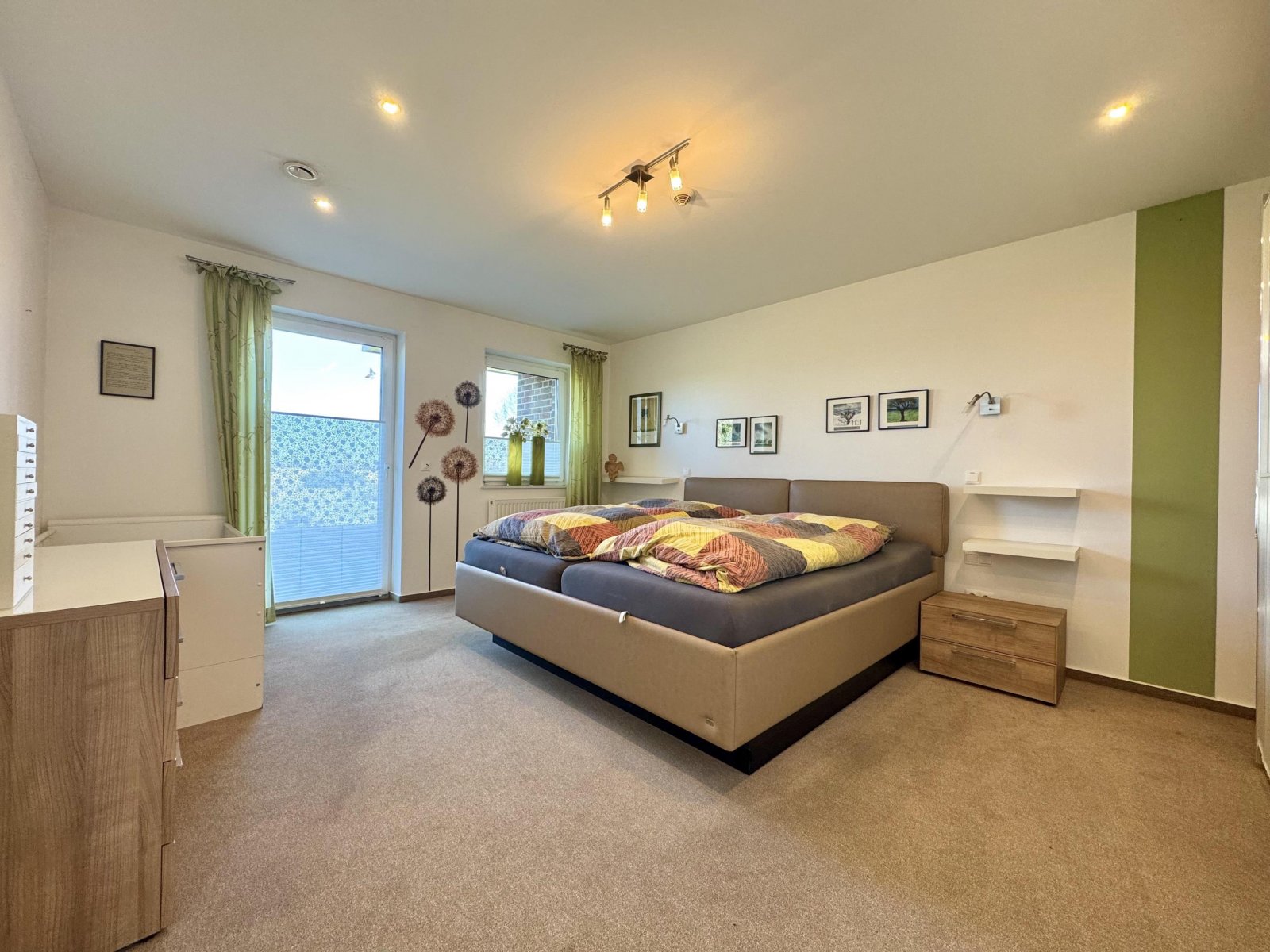 Schlafzimmer EG Schlafzimmer EG