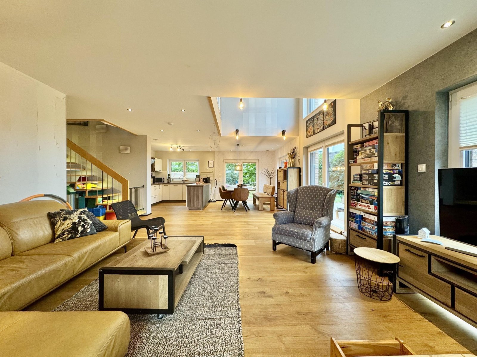 Wohn-/Esszimmer Wohn-/Esszimmer