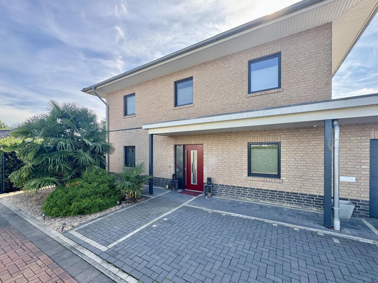 Vorderansicht Vorderansicht