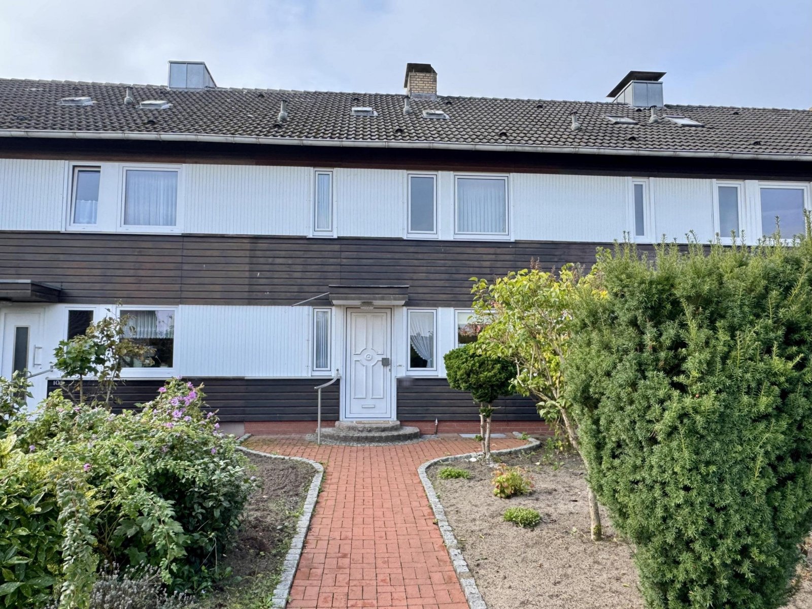Nordhorn: Reihenmittelhaus in der Blumensiedlung - Nordhorn 
