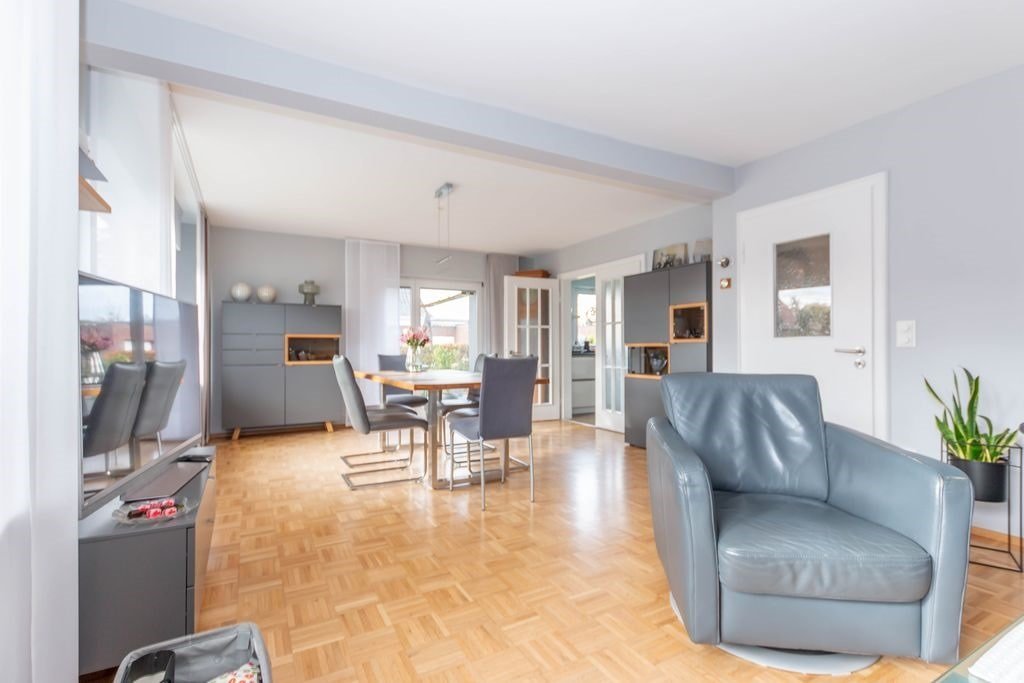 Wohn-/Esszimmer Wohn-/Esszimmer